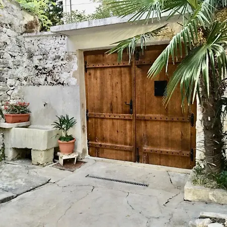 Palmera Apartment